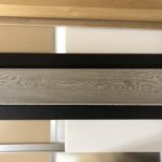 アウトレット　（挽板）ナラ　4mm複合　（ウレタン着色塗装（グレイッシュ系）+天然パール粉末吹付塗装） ブラッシング
